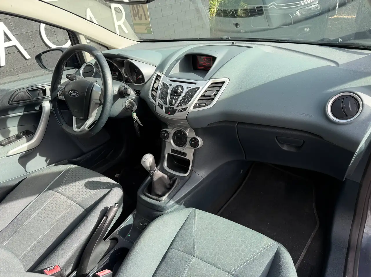 Ford Fiesta - 10