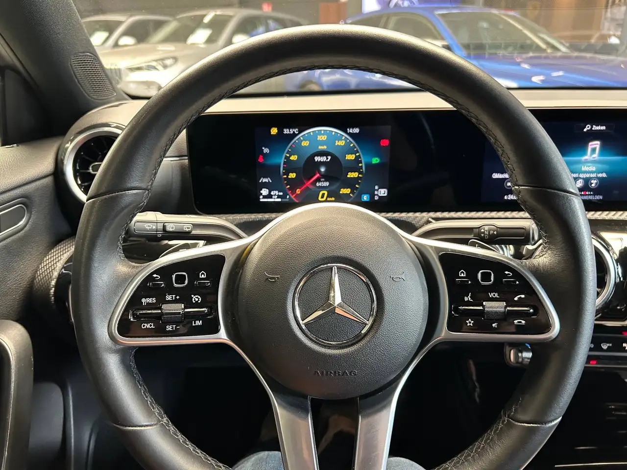 Mercedes-Benz A 180 - 9