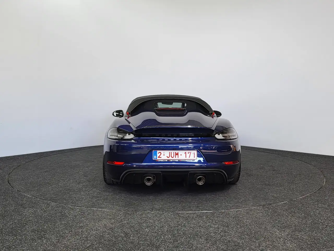 Porsche 718 Spyder - 5