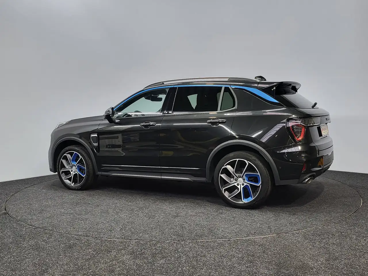 Lynk & Co 01 - 4