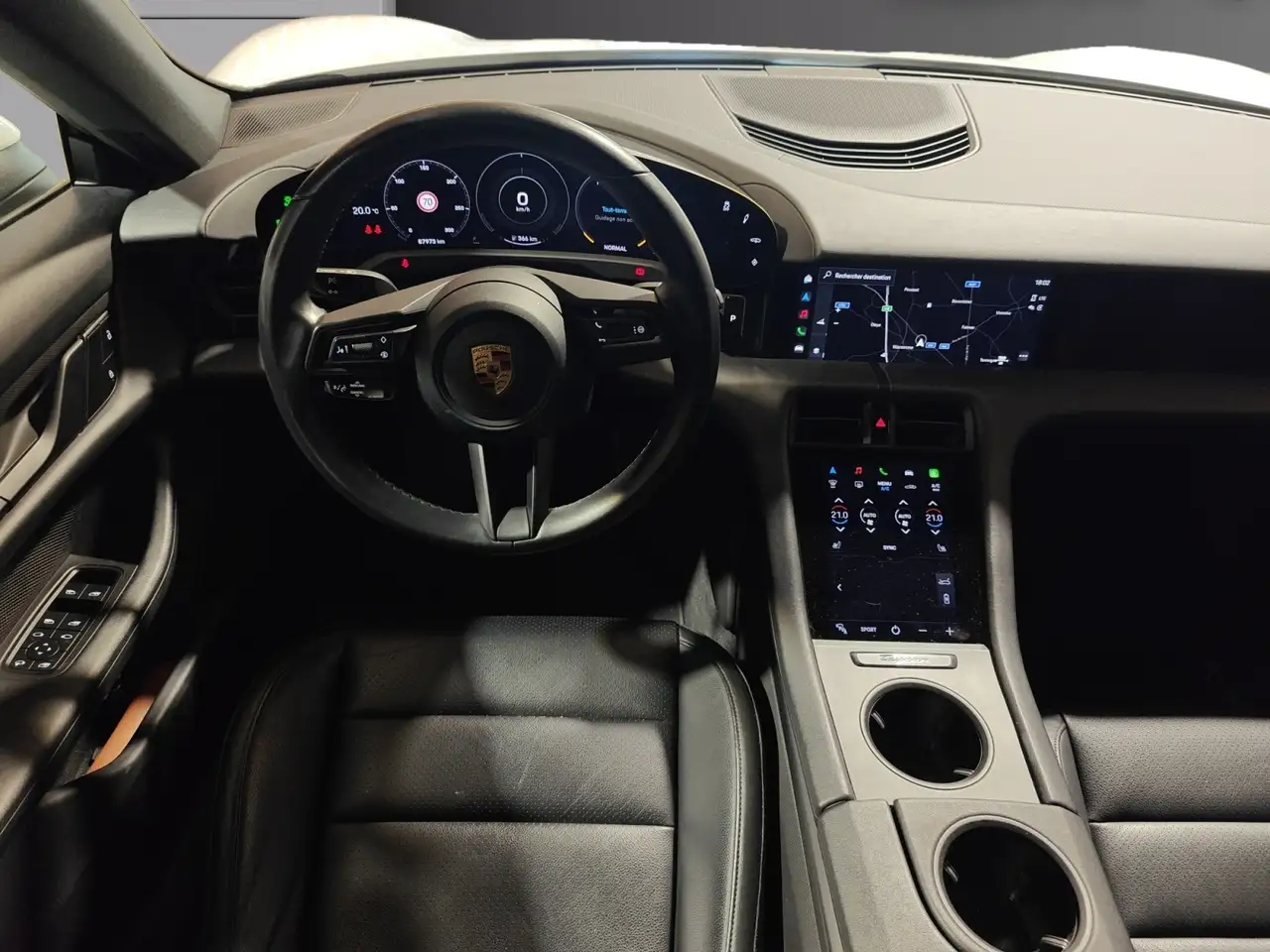 Porsche Taycan - 9