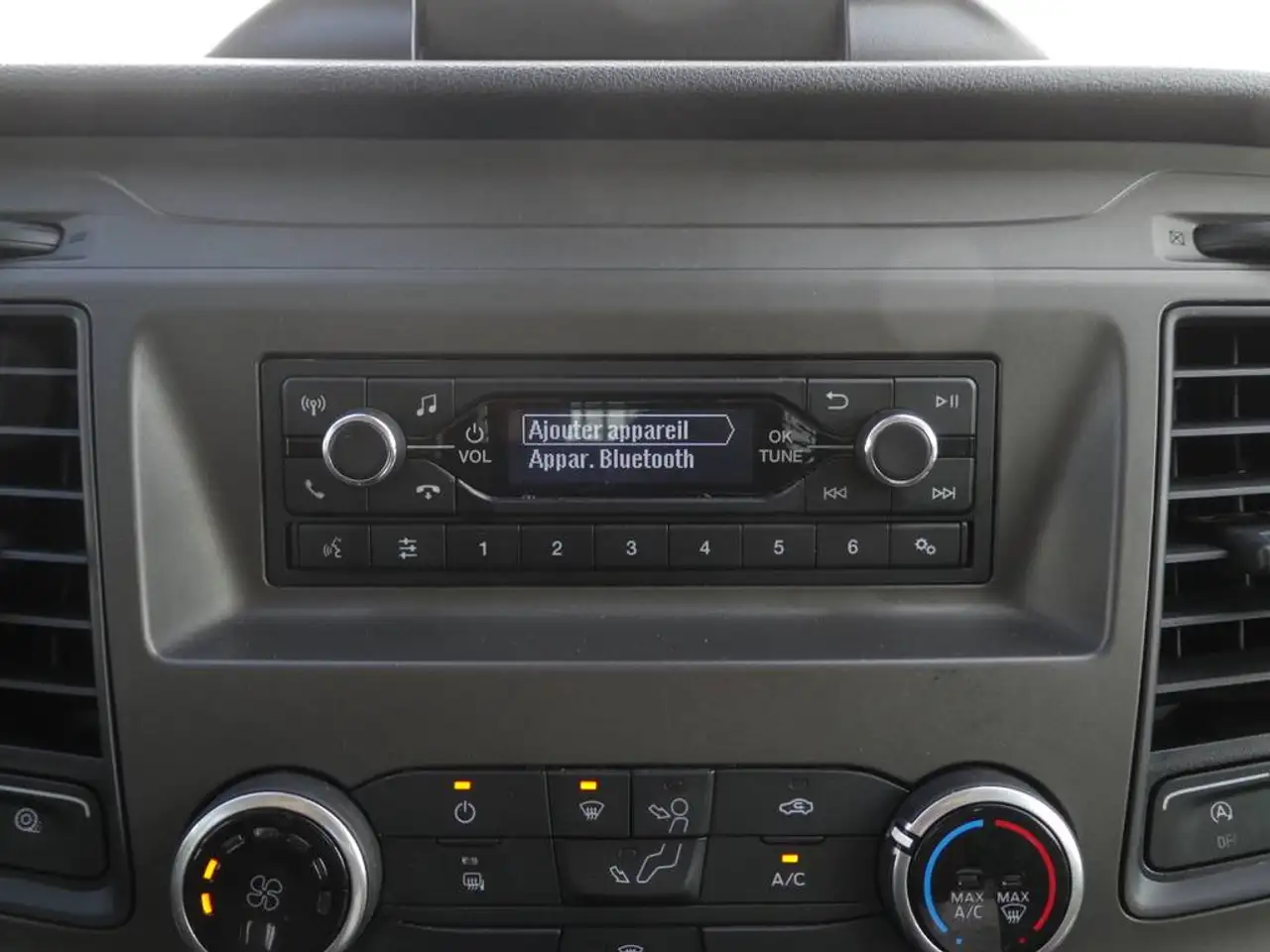Ford Transit - 10