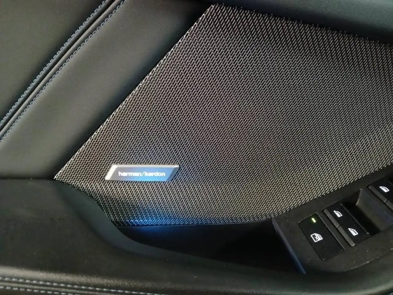 BMW 220 - 12