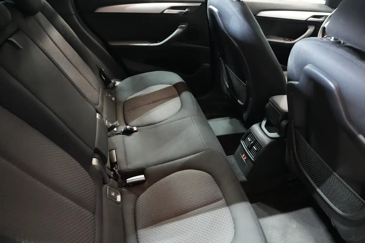 BMW X1 - 10