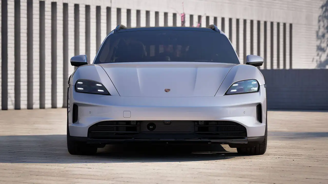 Porsche Taycan - 6
