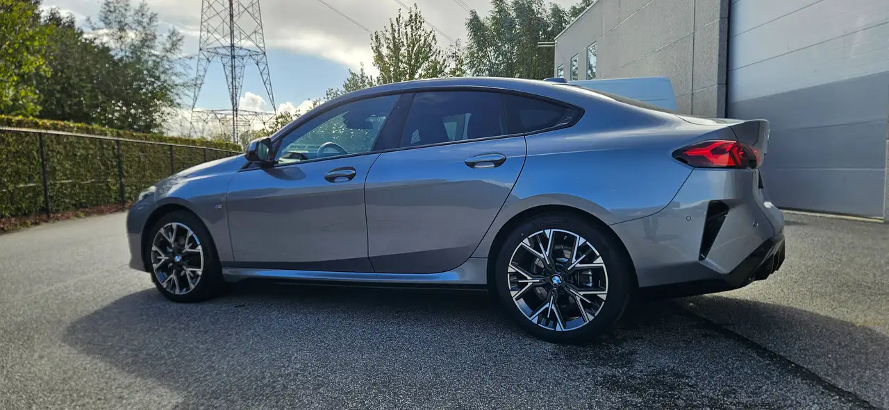 BMW 220 - 6