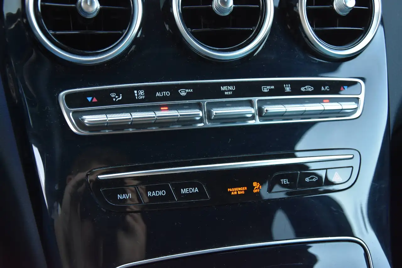 Mercedes-Benz C 300 - 5