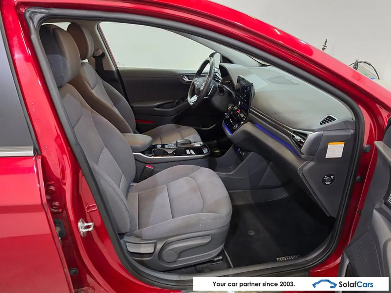 Hyundai IONIQ - 11