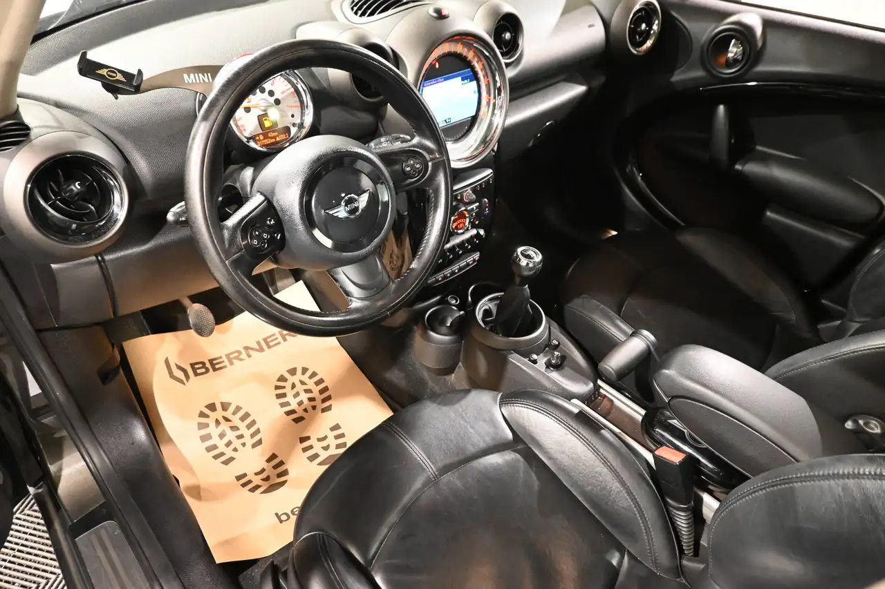 MINI Cooper D Countryman - 12