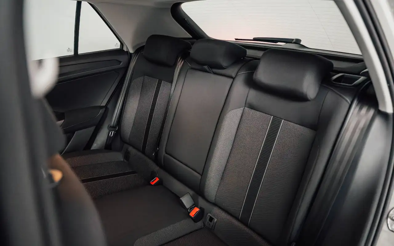 Volkswagen T-Roc - 9