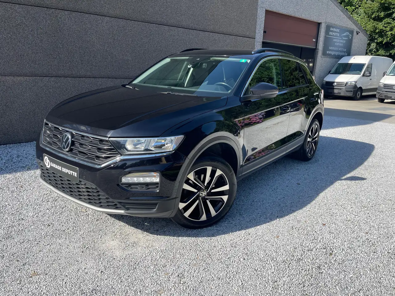 Volkswagen T-Roc - 2