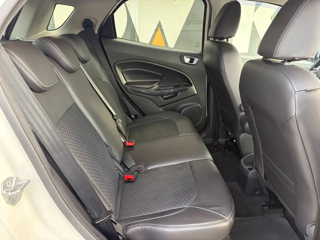 Ford EcoSport - 10