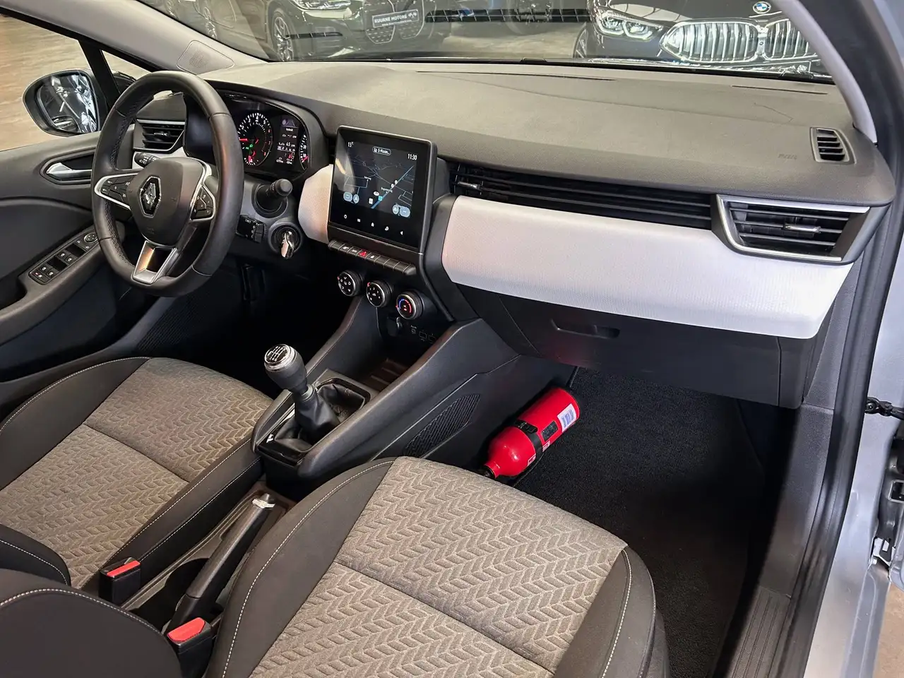 Renault Clio - 10