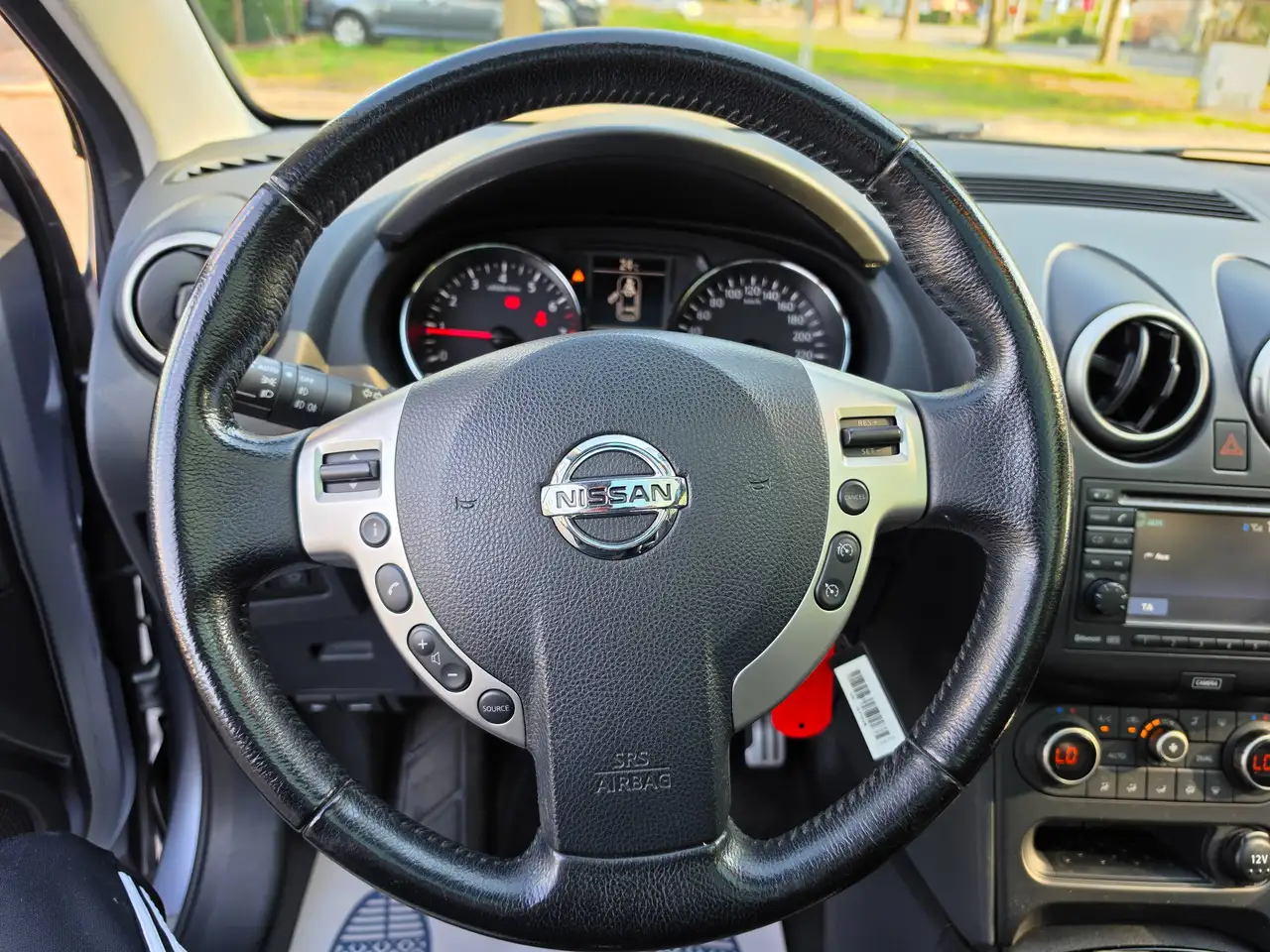 Nissan Qashqai+2 - 11