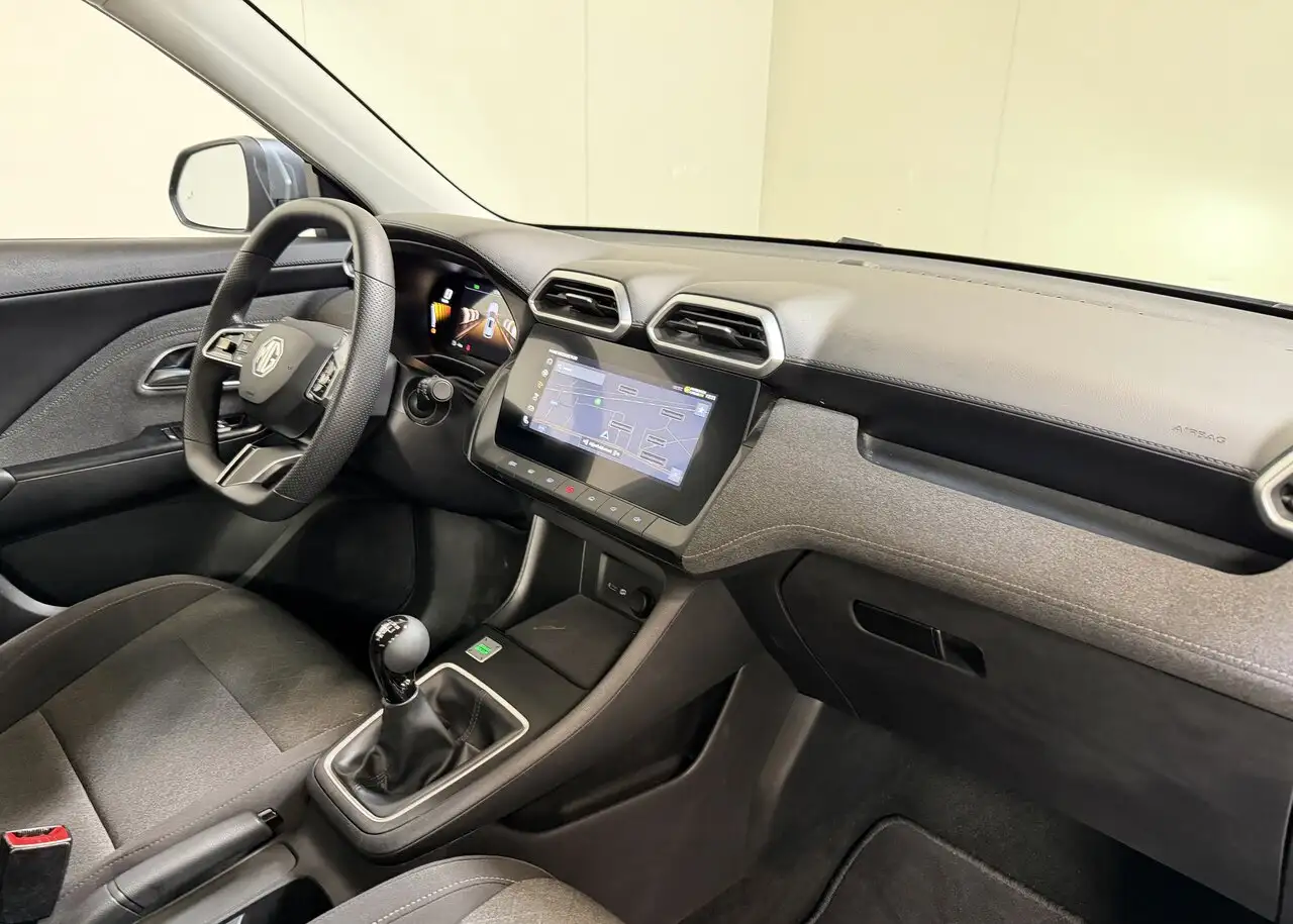 MG ZS - 12