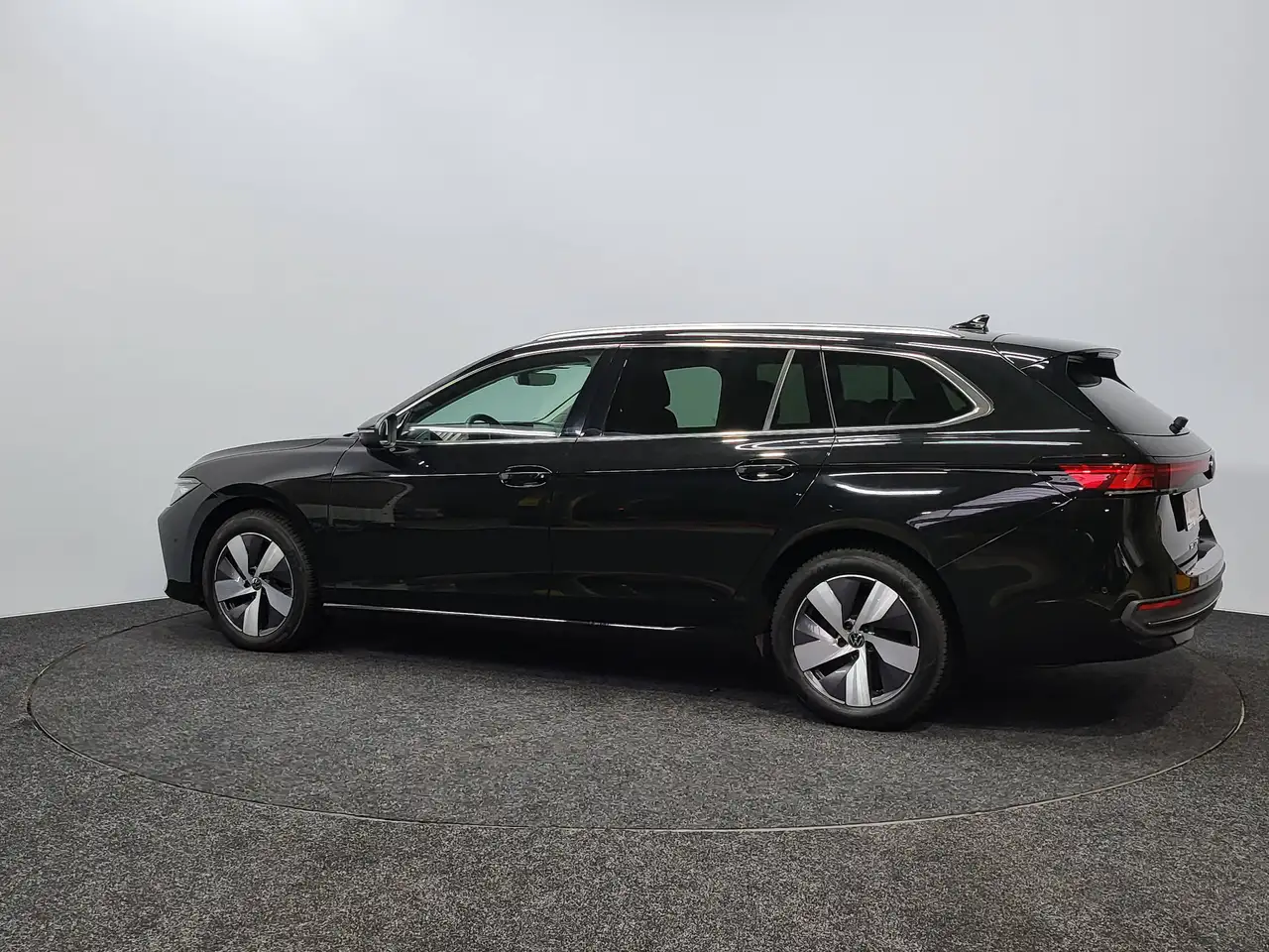 Volkswagen Passat Variant - 4