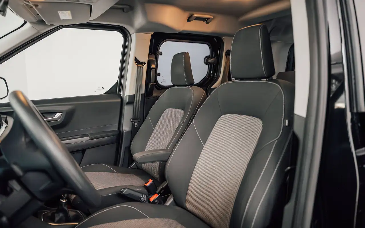 Ford Tourneo Courier - 10