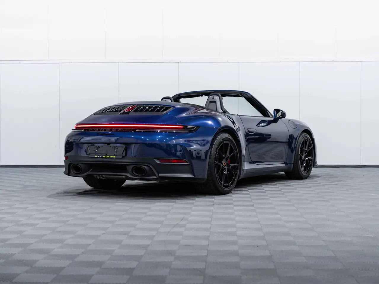 Porsche 992 - 9