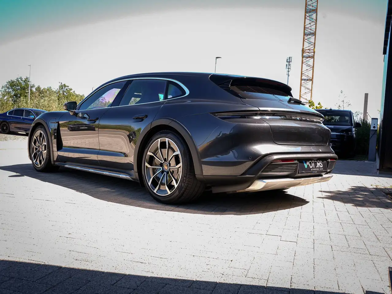 Porsche Taycan - 5