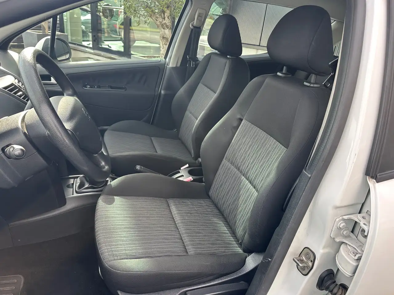 Peugeot 207 - 9
