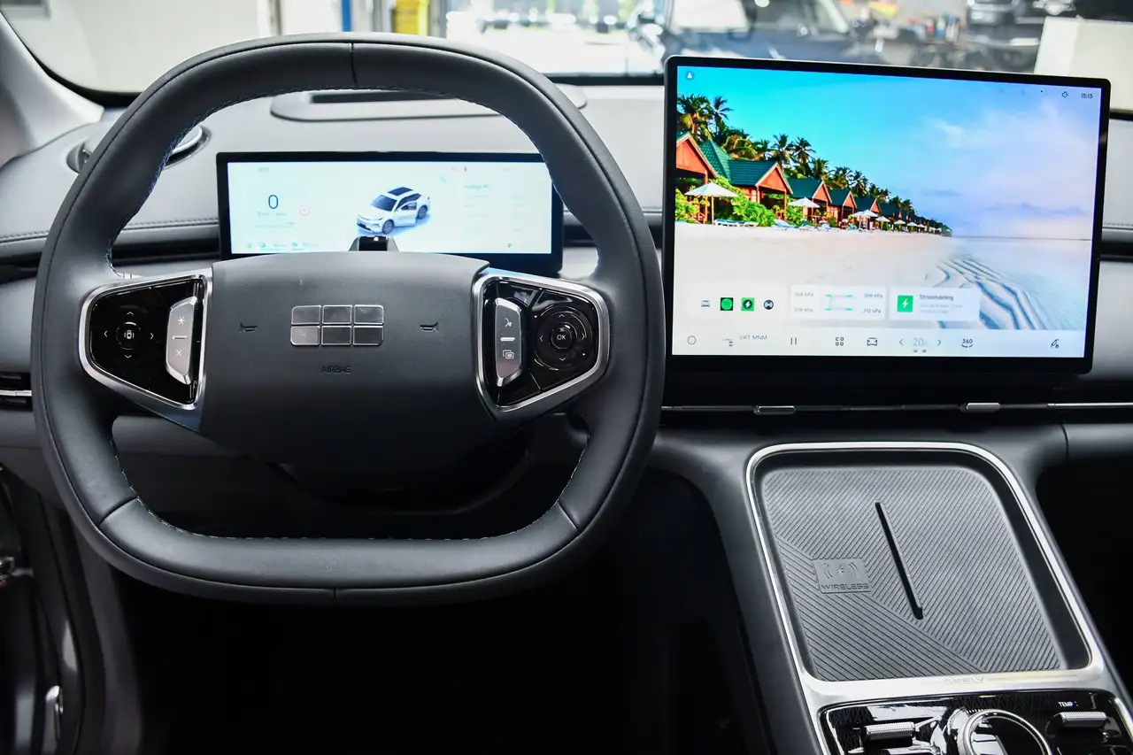 Geely Starray EM-i - 10