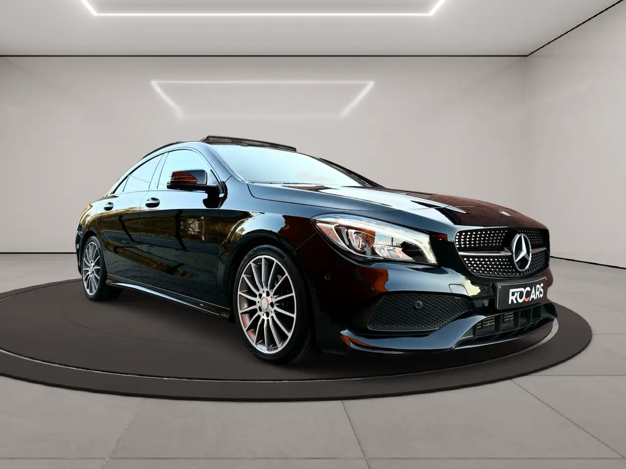 Mercedes-Benz CLA 200 - 4