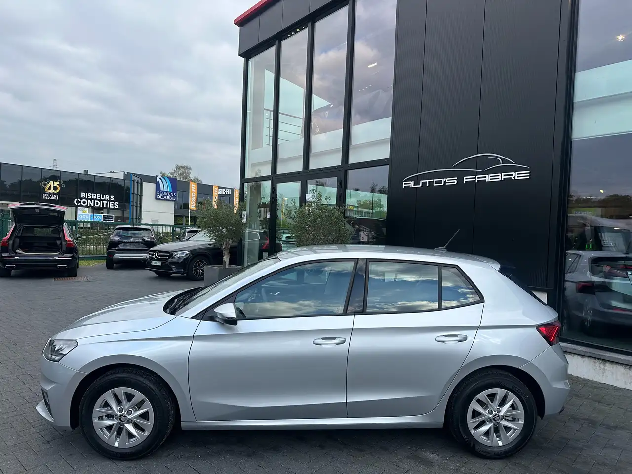 Skoda Fabia - 4