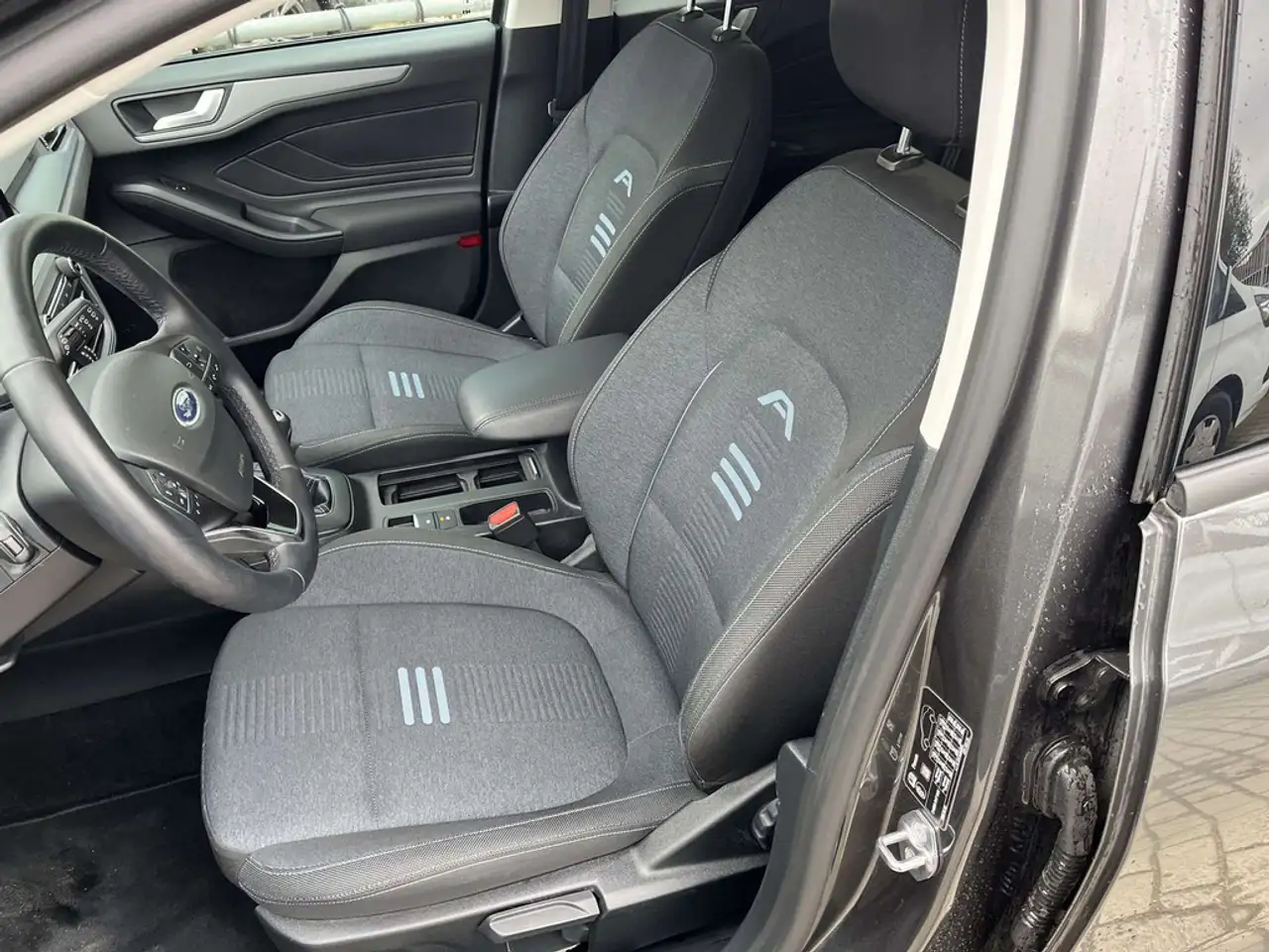 Ford Focus - 11