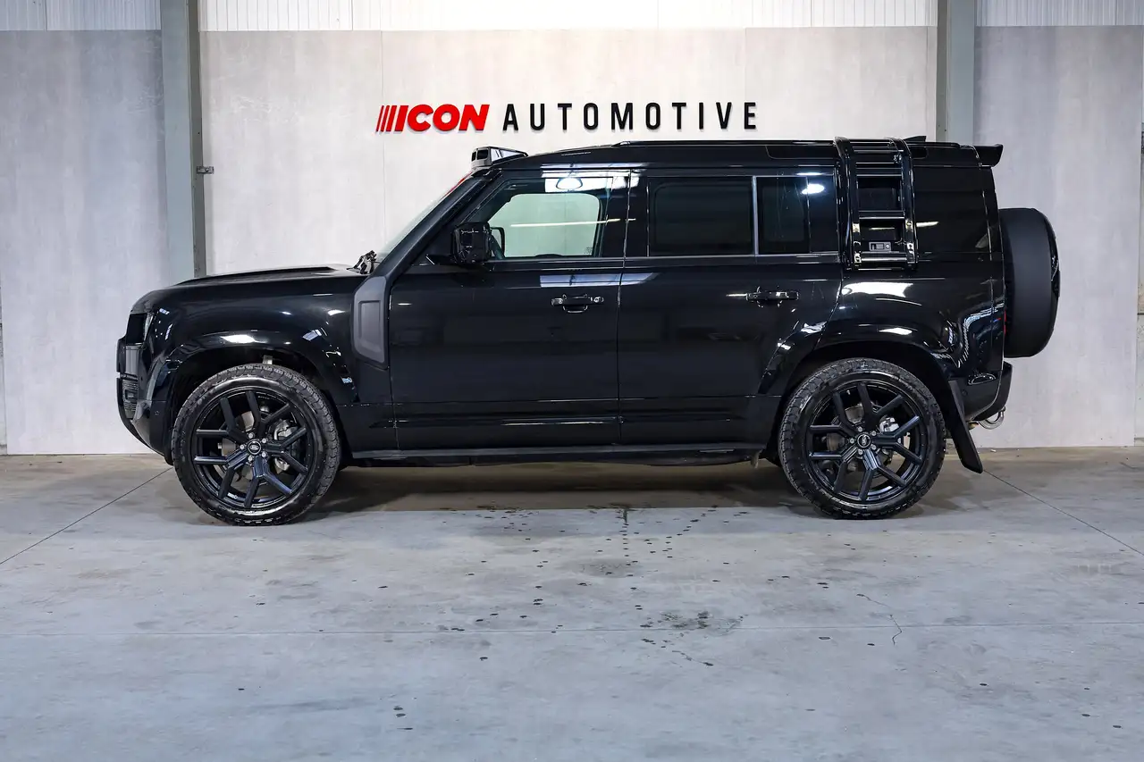Land Rover Defender - 4