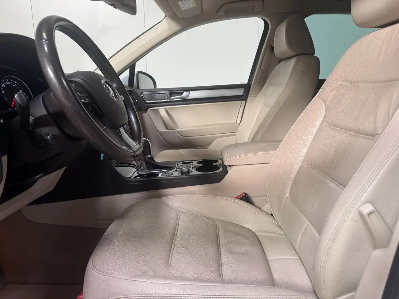 Volkswagen Touareg - 8