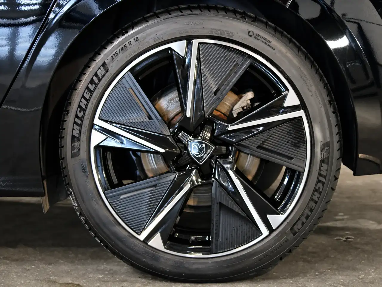 Peugeot 308 - 8