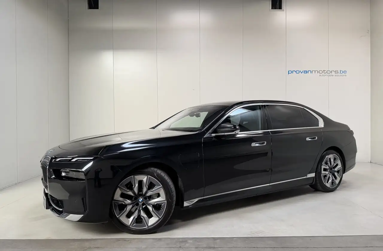 BMW 750 - 4