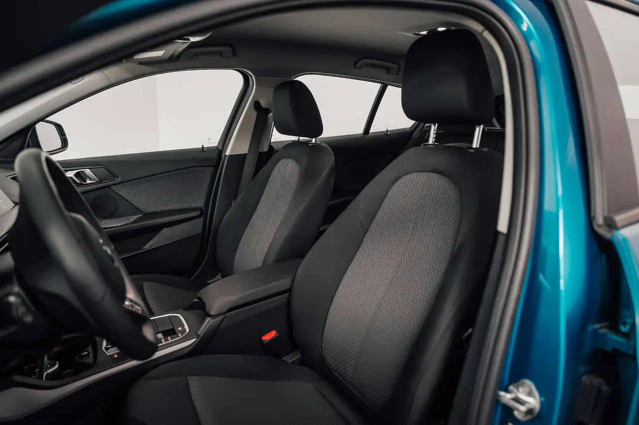 BMW 118 - 9