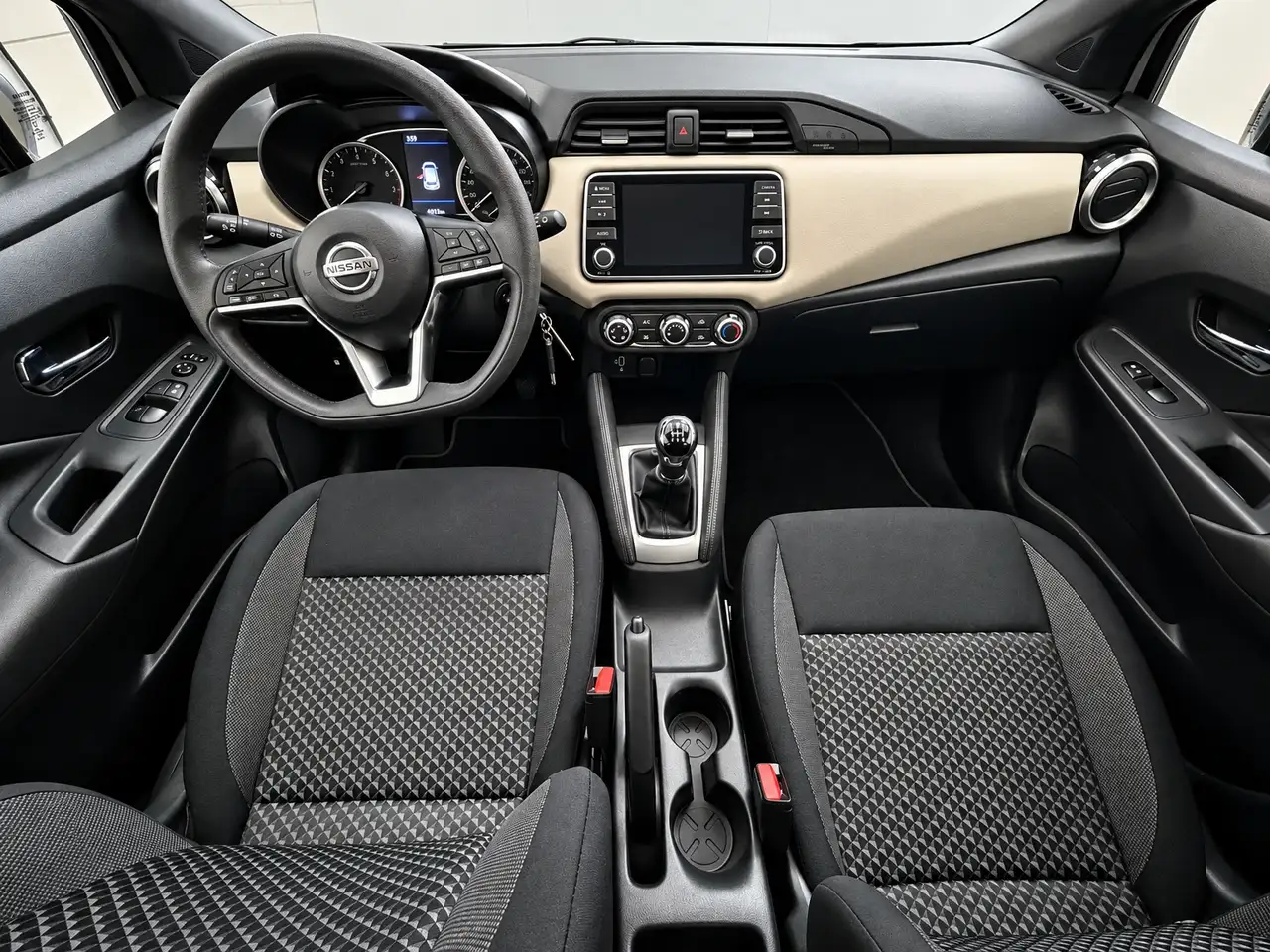 Nissan Micra - 11