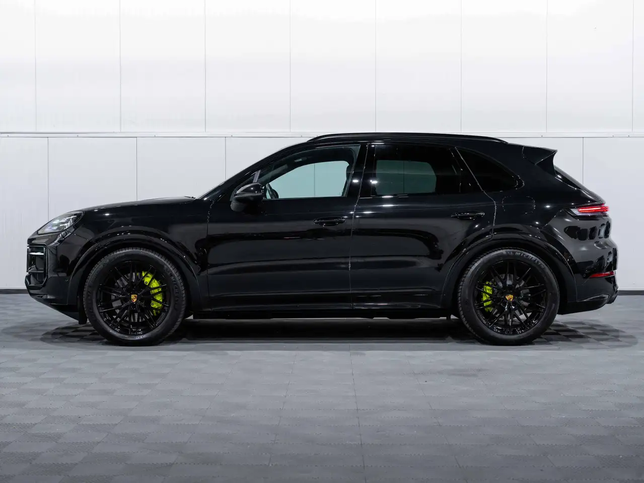 Porsche Cayenne - 8
