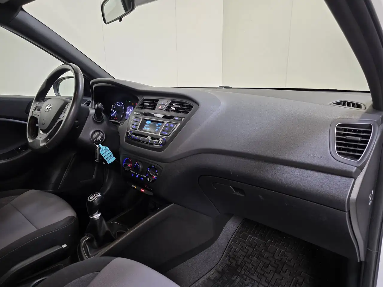 Hyundai i20 - 12