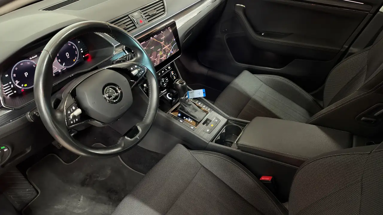 Skoda Superb - 8