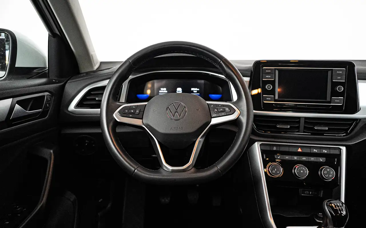 Volkswagen T-Roc - 10