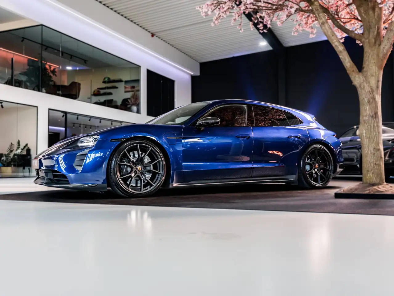 Porsche Taycan - 3