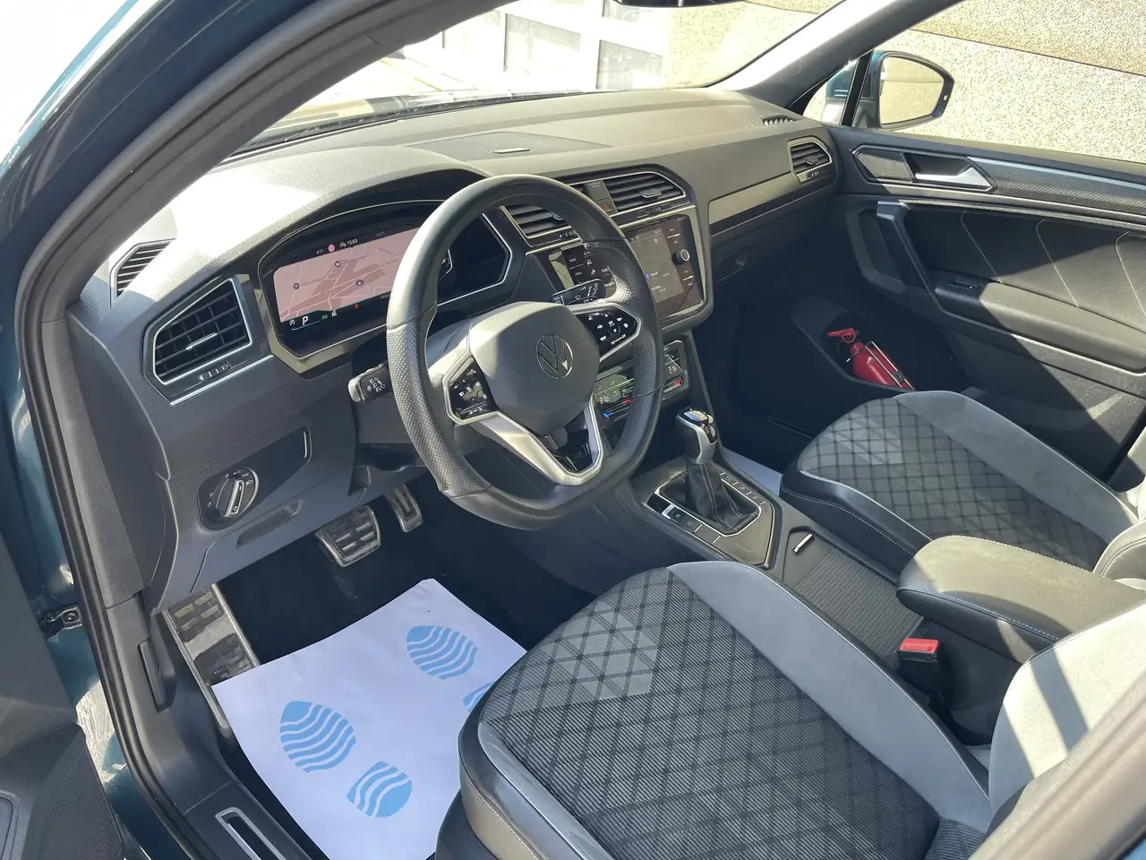 Volkswagen Tiguan - 9