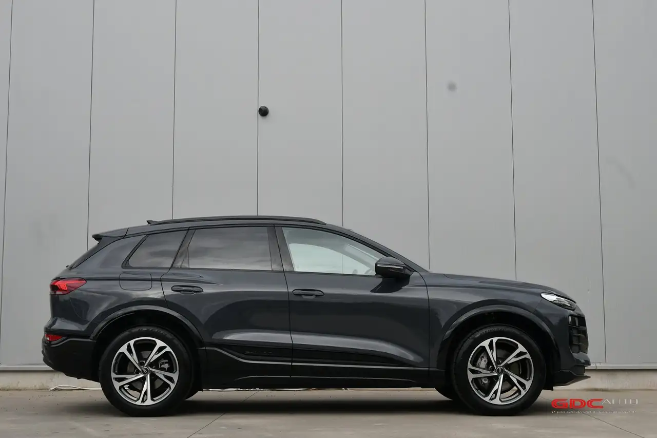 Audi Q6 e-tron - 5