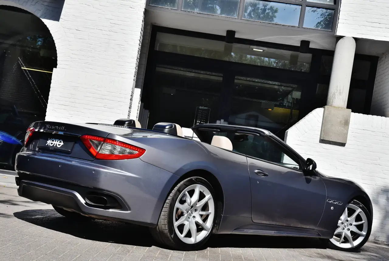 Maserati GranCabrio - 8
