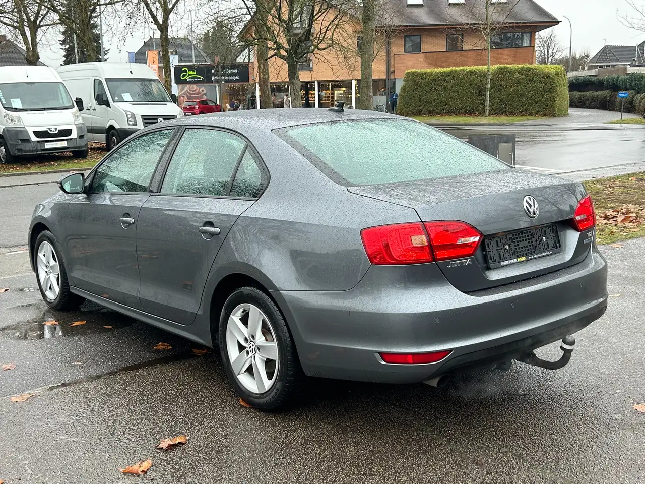 Volkswagen Jetta - 4
