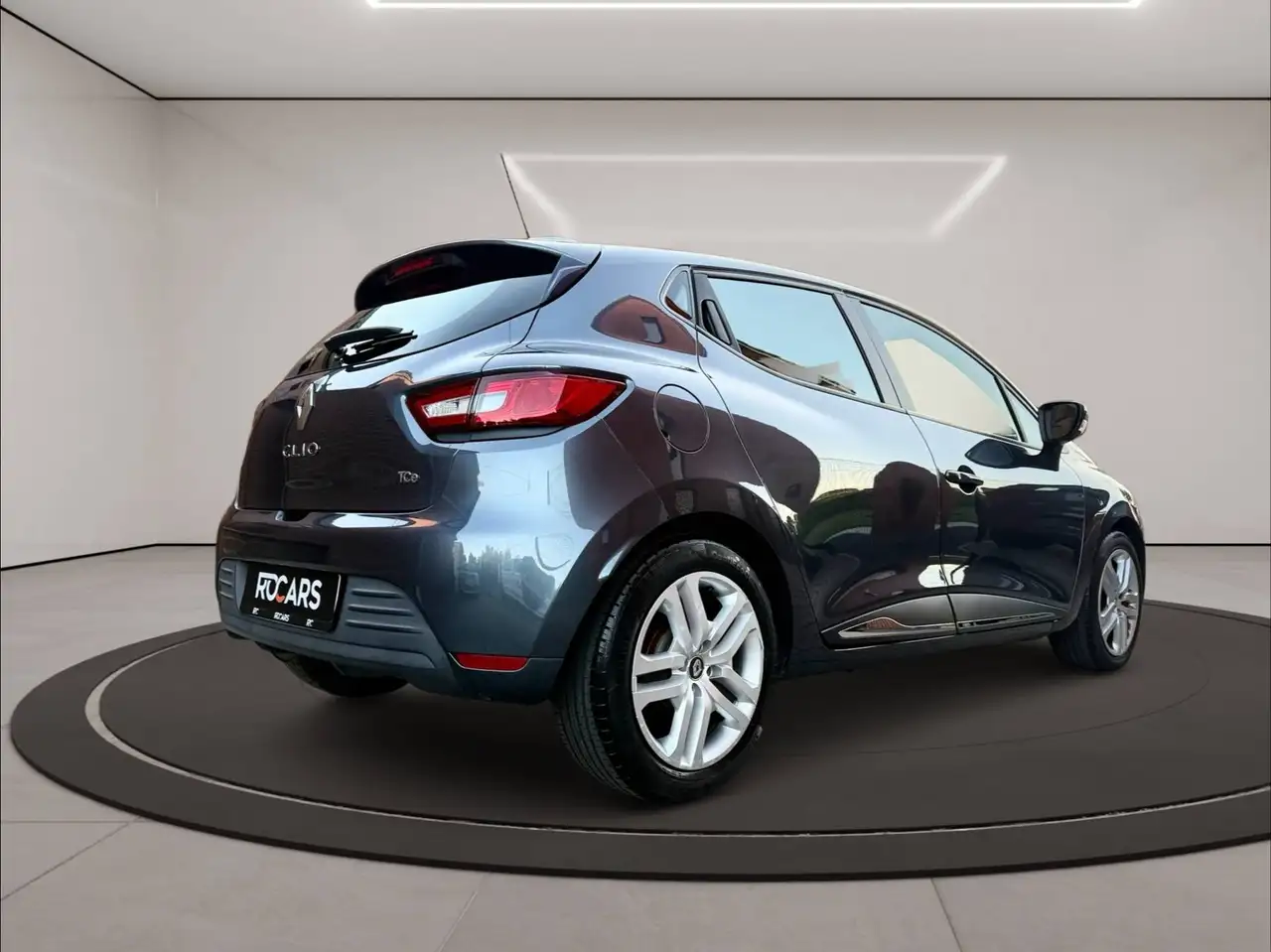 Renault Clio - 6