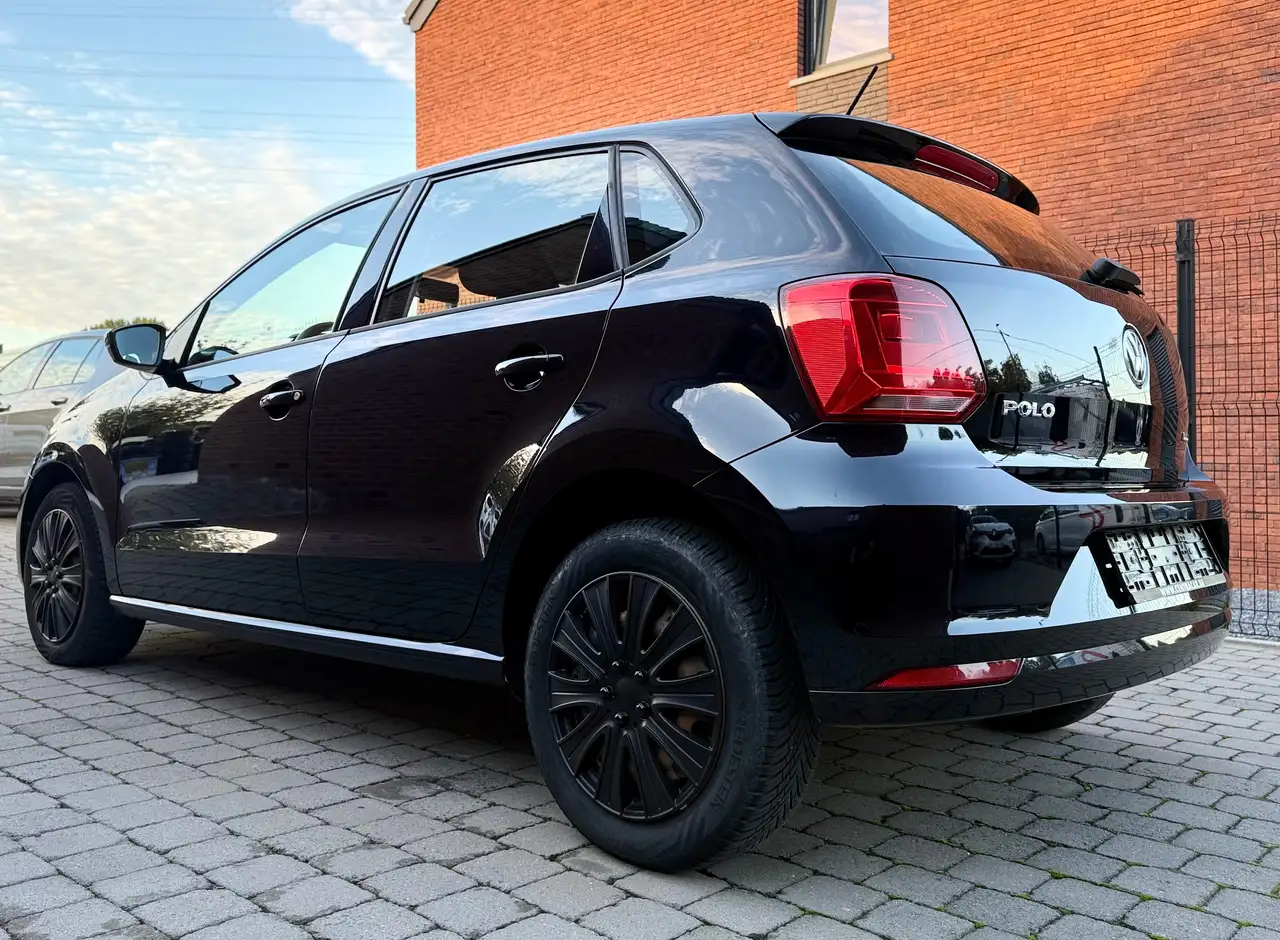Volkswagen Polo - 4
