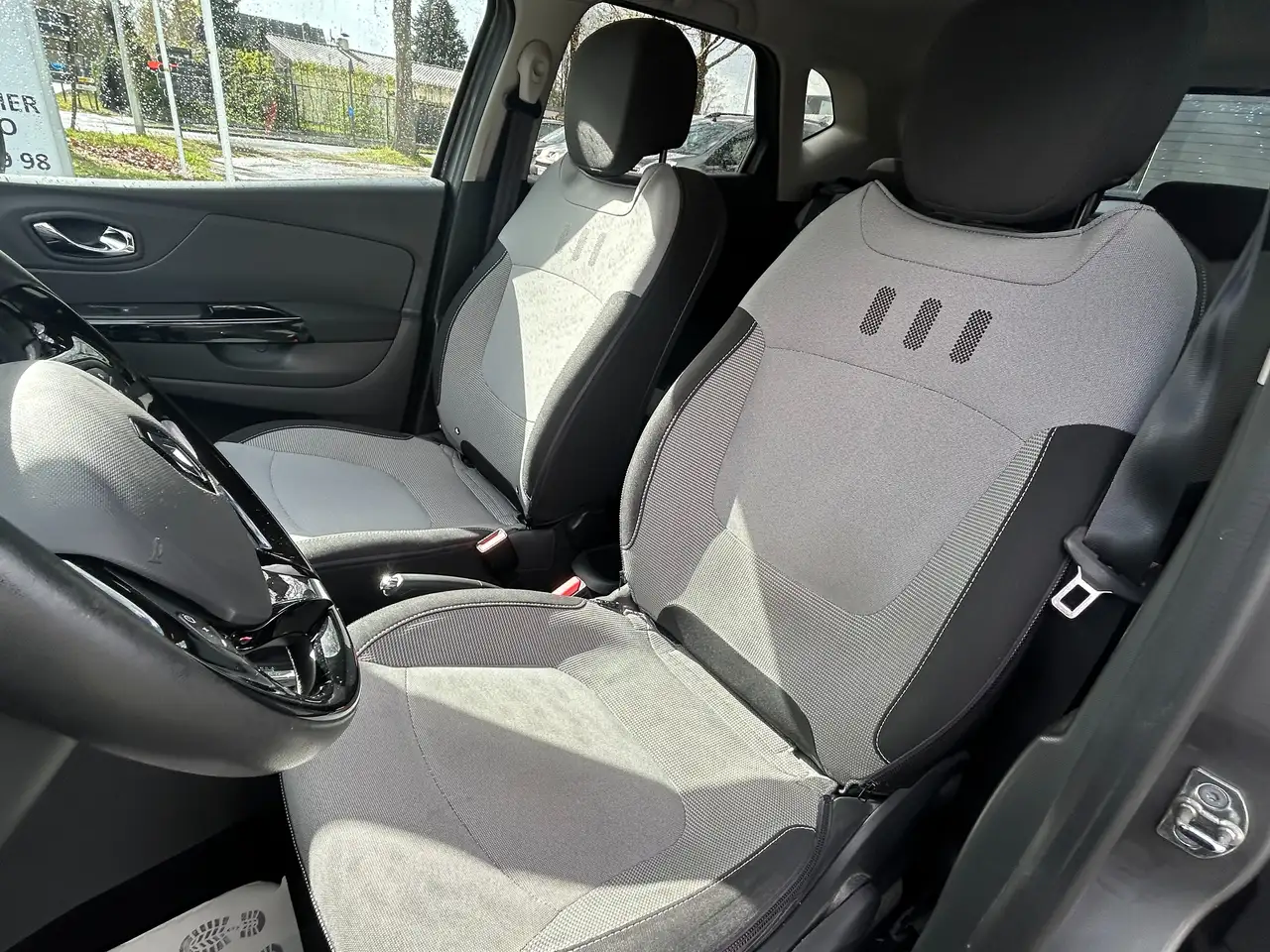 Renault Captur - 11