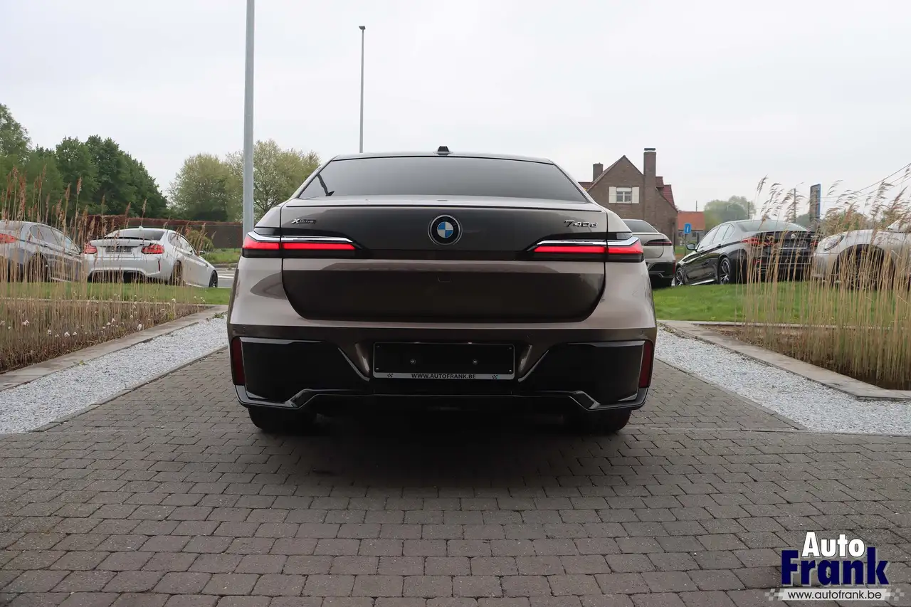 BMW 740 - 6