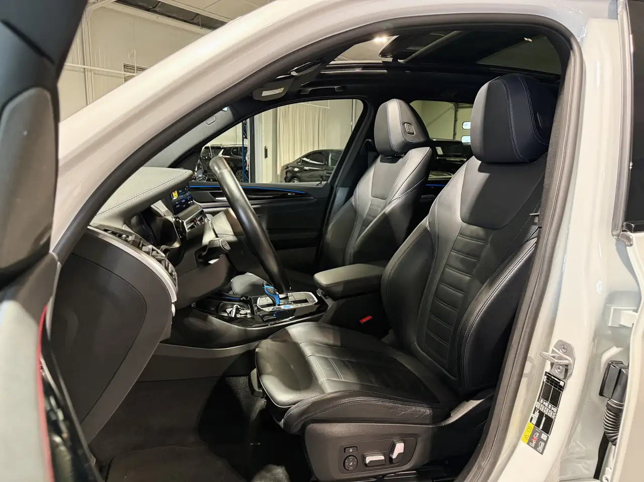 BMW iX3 - 3