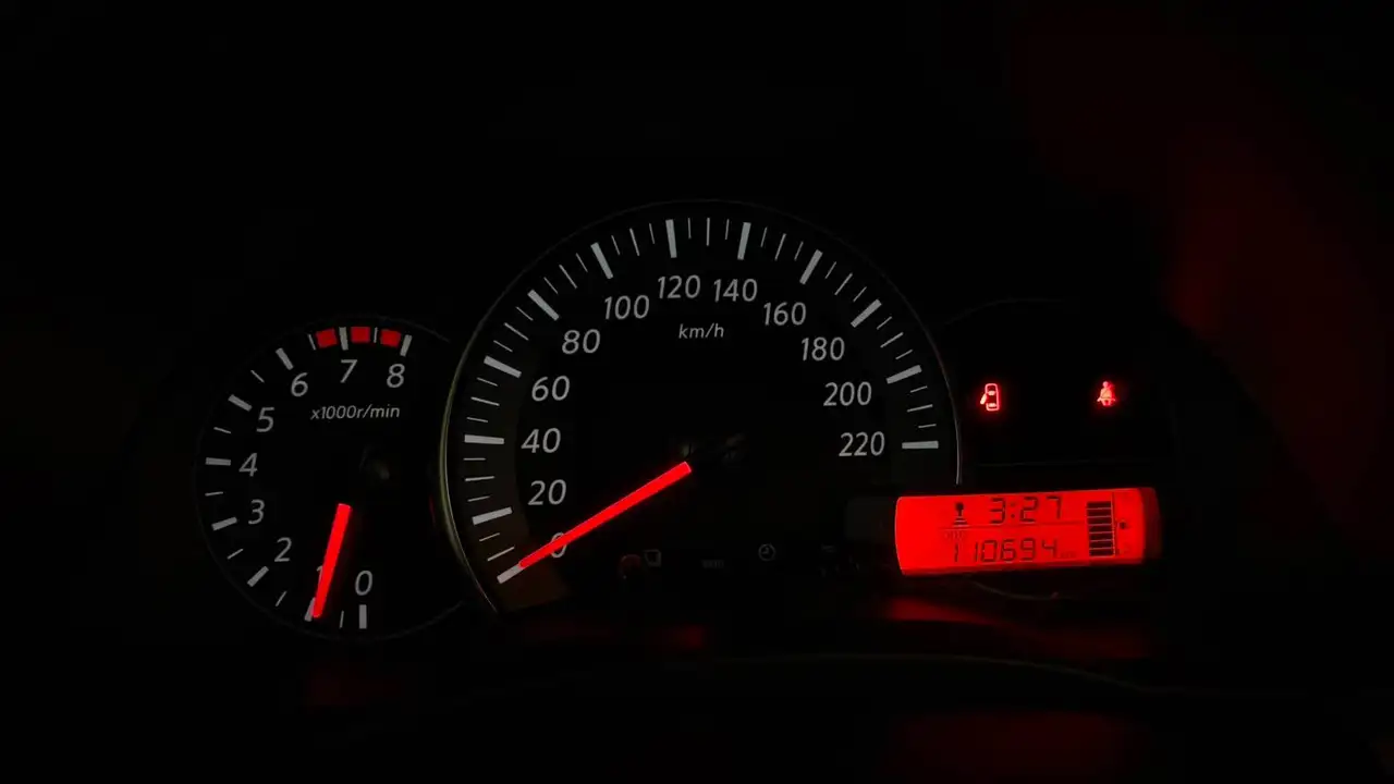 Nissan Micra - 8