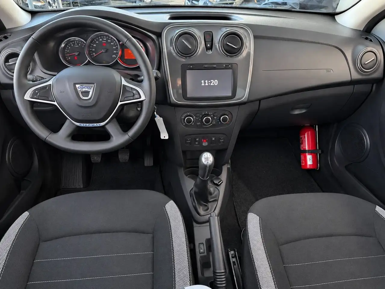 Dacia Sandero - 7